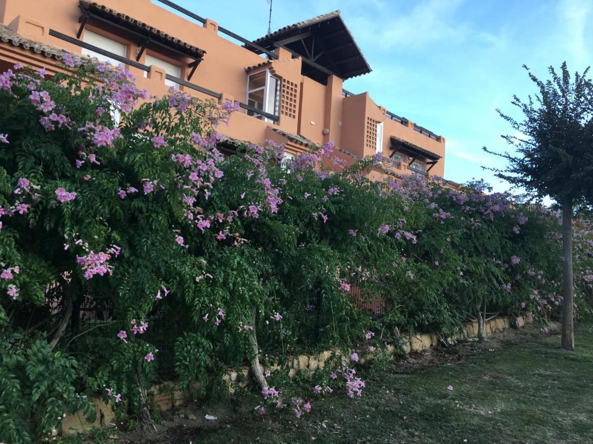 Casares Vacations Apartment Exterior foto