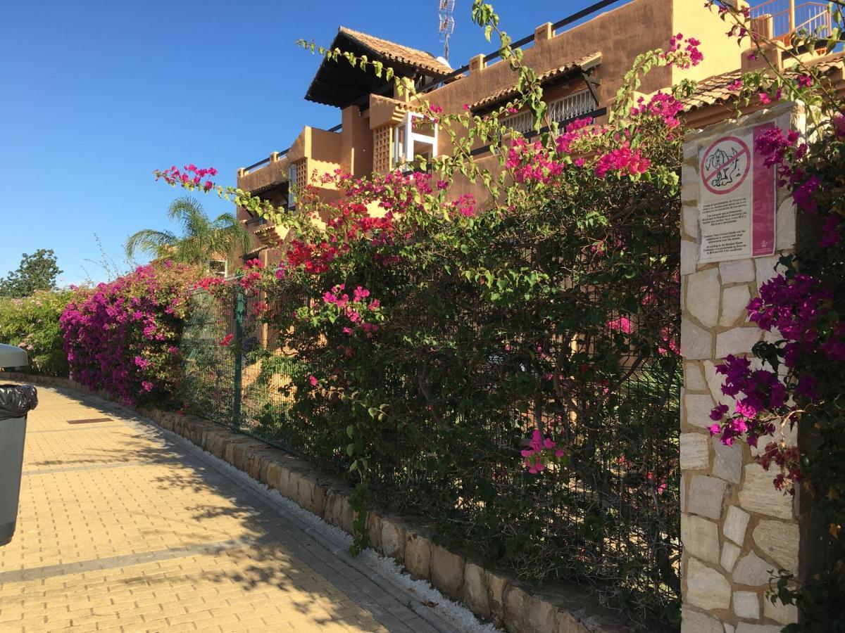 Casares Vacations Apartment Exterior foto