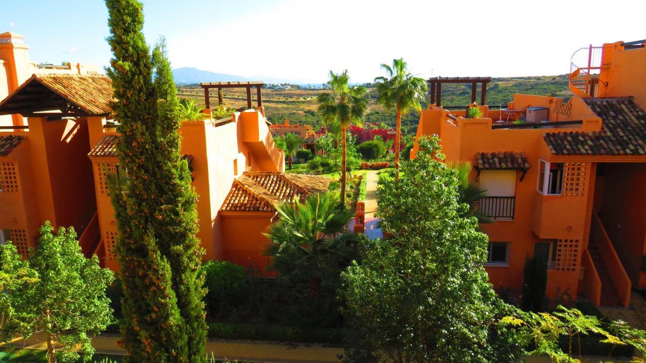 Casares Vacations Apartment Exterior foto